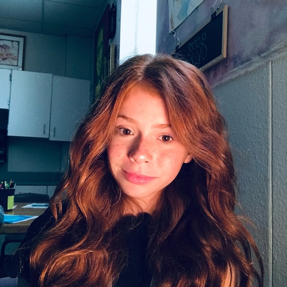 Meet your Posher, Harper - Picture 2 of 2